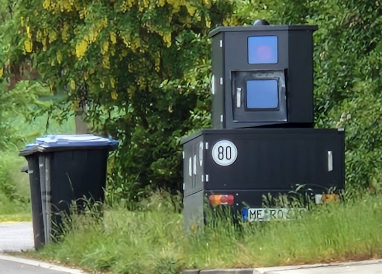 „Reiche Ernte“ bei Polizeikontrolle:  Straf- und Ordnungswidrigkeiten-Anzeigen