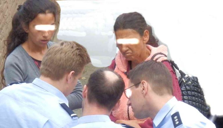 Widerstand gegen Polizeibeamte – Zwei Frauen festgenommen