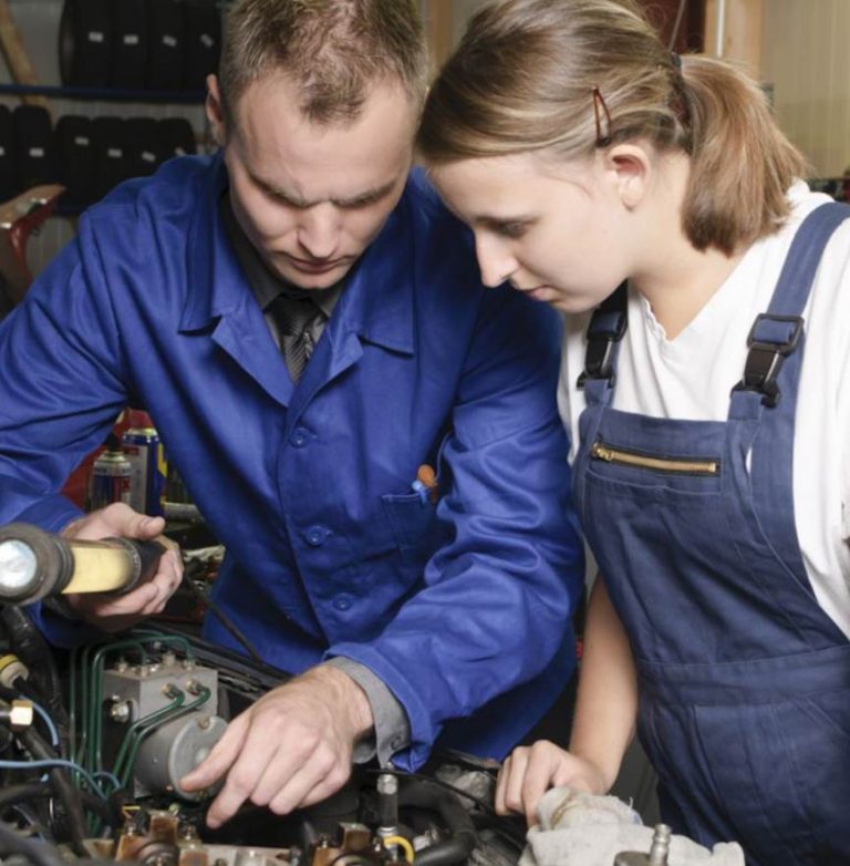 Ausbildungslage im Kreis HF: Immer weniger Ausbildungsstellen werden gemeldet